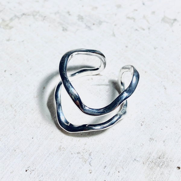 Double Waved Ring