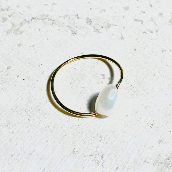 Curved Pearl Ring
